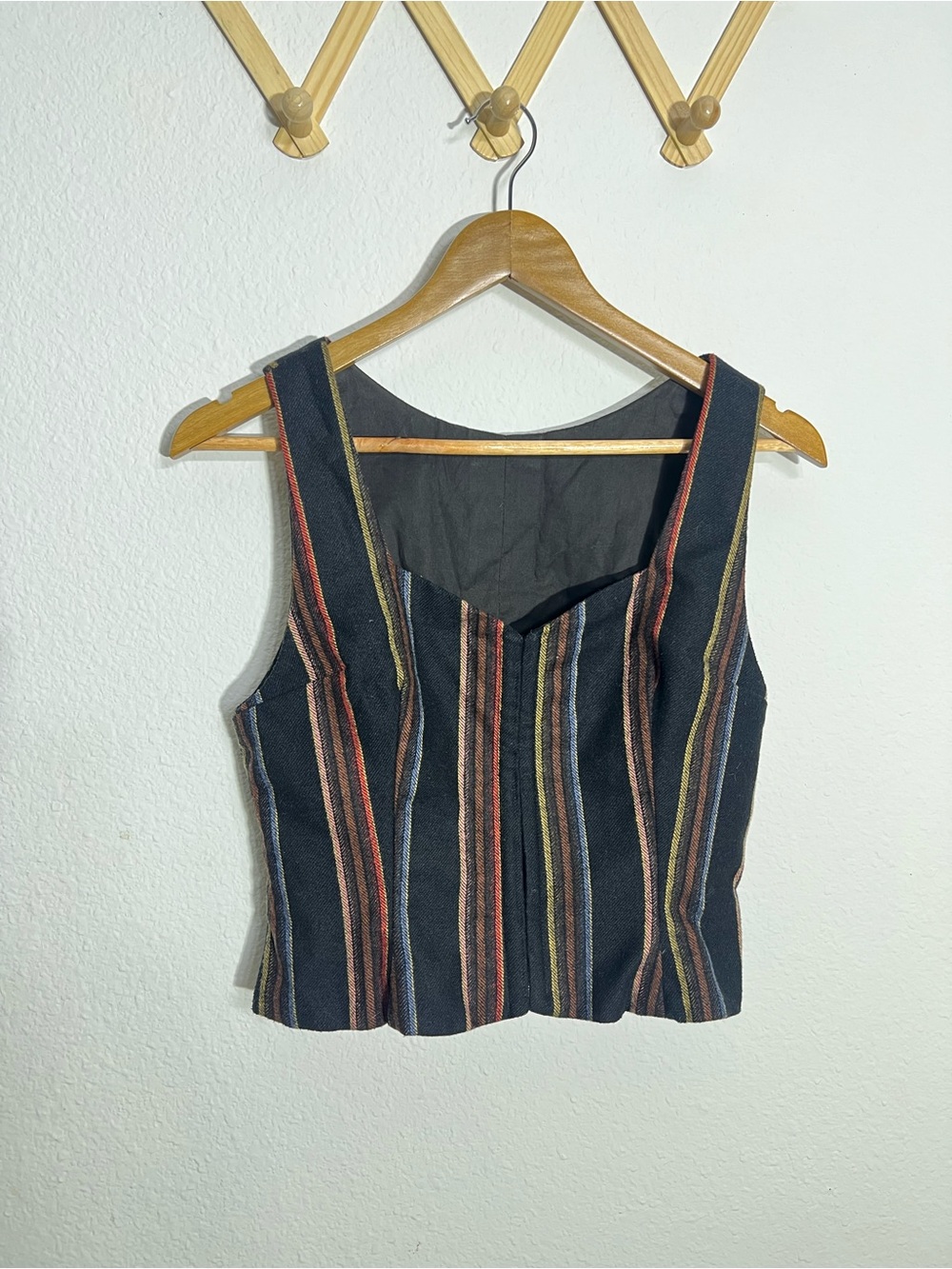 NO BRAND • wool blend hook front vest top